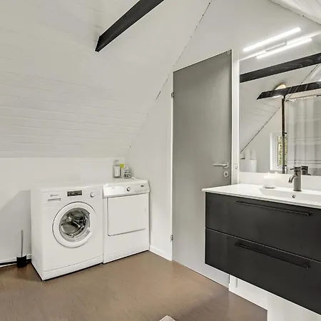 Beautiful In With Kitchen Holiday home *